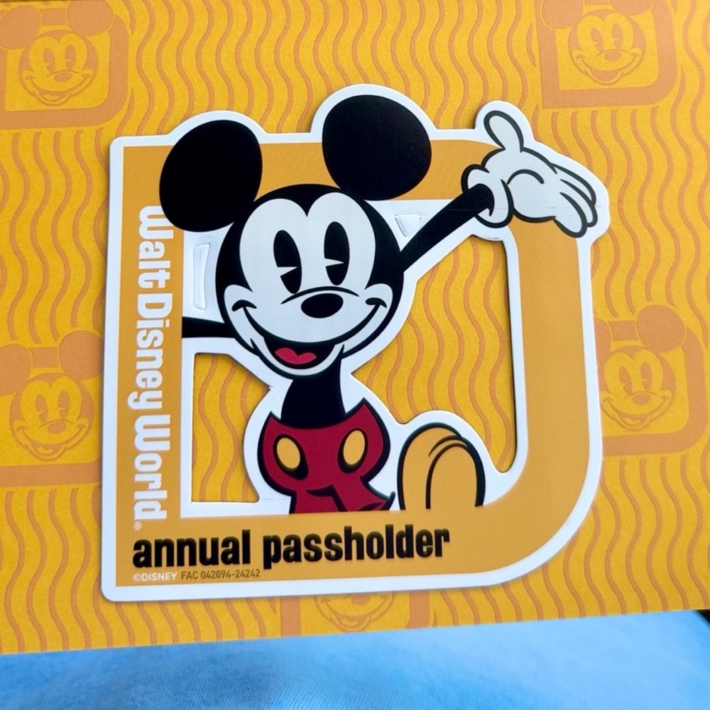 Disney Mickey Mouse Passholder Magnet